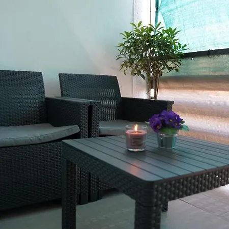 For 6 + Free Parking Place Appartement